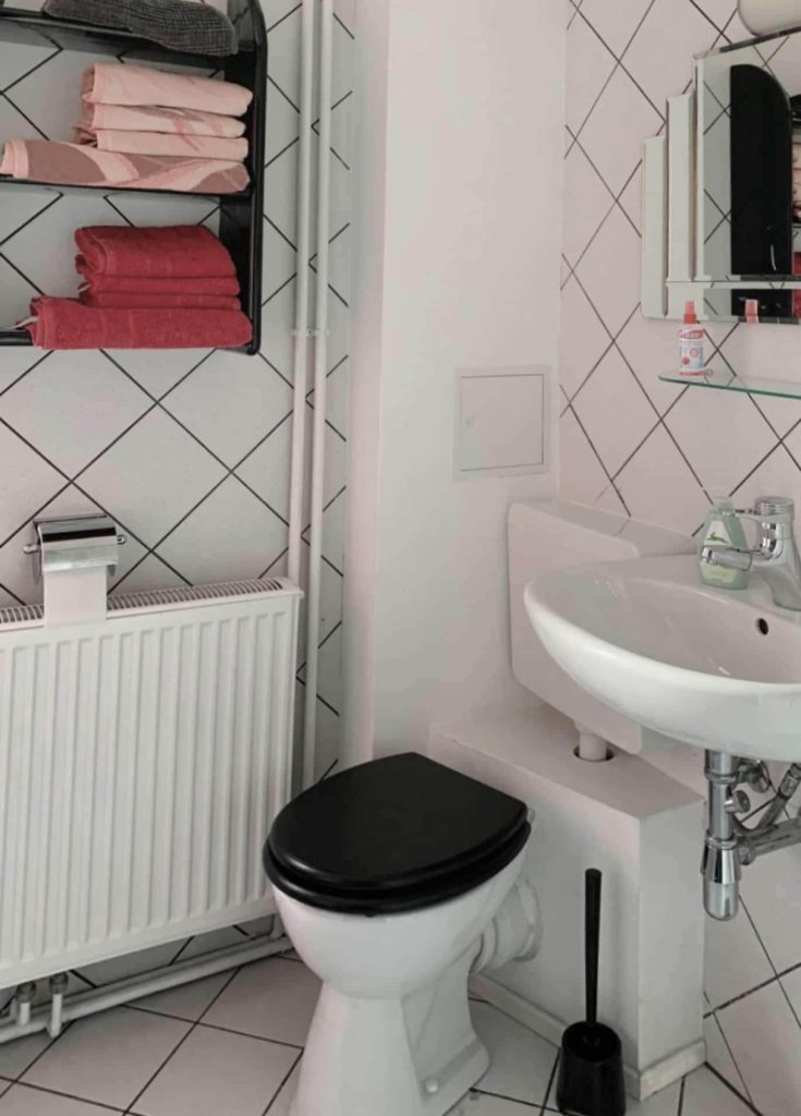 fewo-bad-kleine-auszeit Bad im Studio Kleine Auszeit